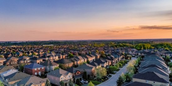 key-advantages-of-buying-a-home-today-KCM-549×300-1