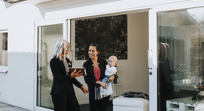 what-experts-are-saying-about-the-2023-housing-market-KCM