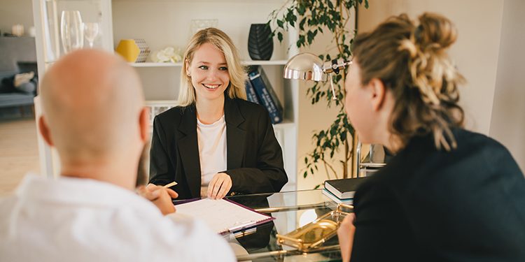 20230413-want-to-sell-your-house-this-spring-price-it-right-KCM