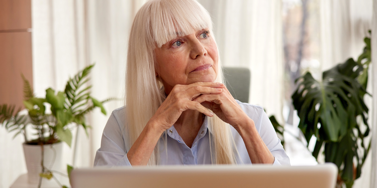 20240416-Should-I-Wait-for-Mortgage-Rates-To-Come-Down-Before-I-Move